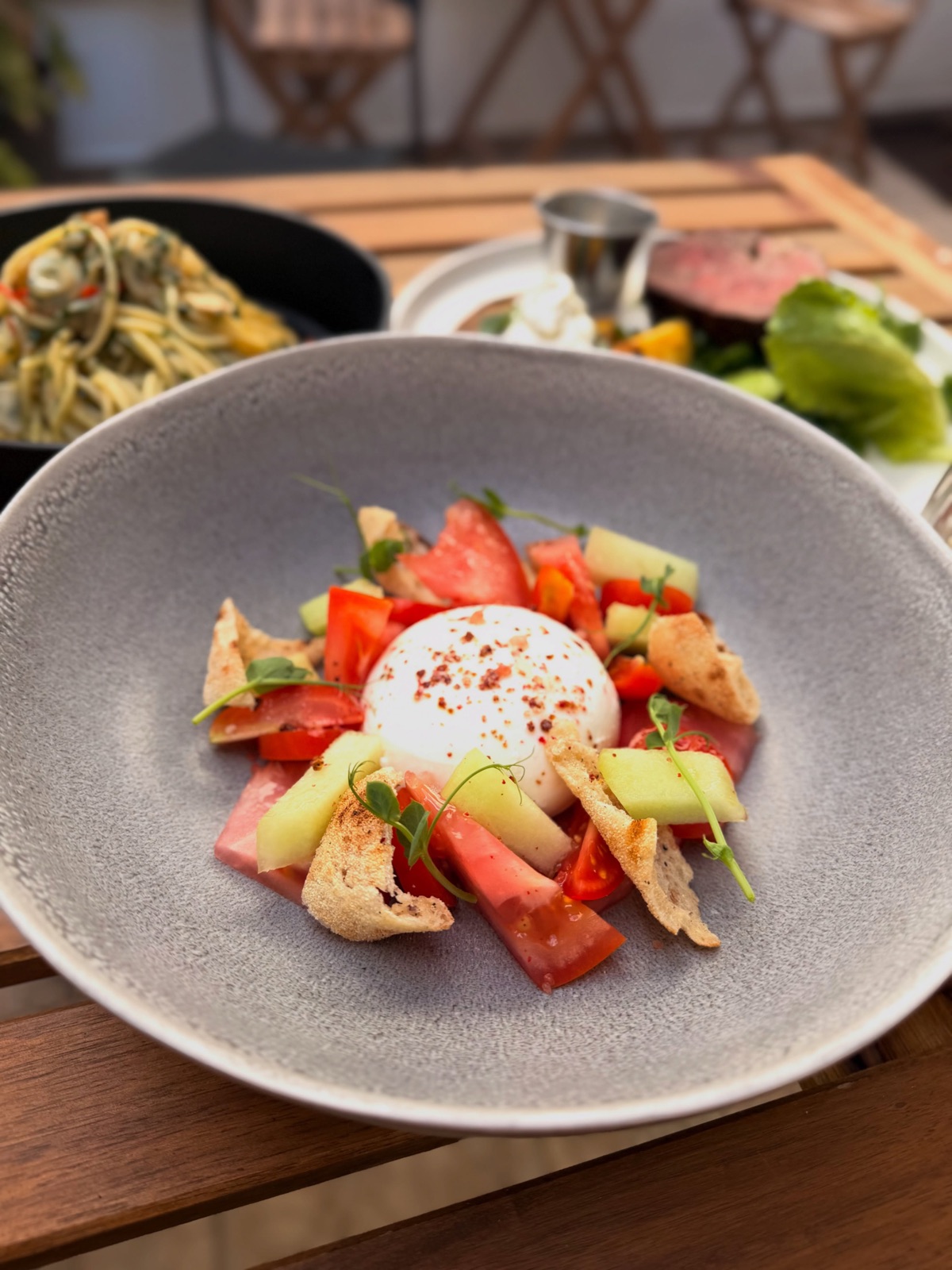 Burrata s paradajkami a melónom